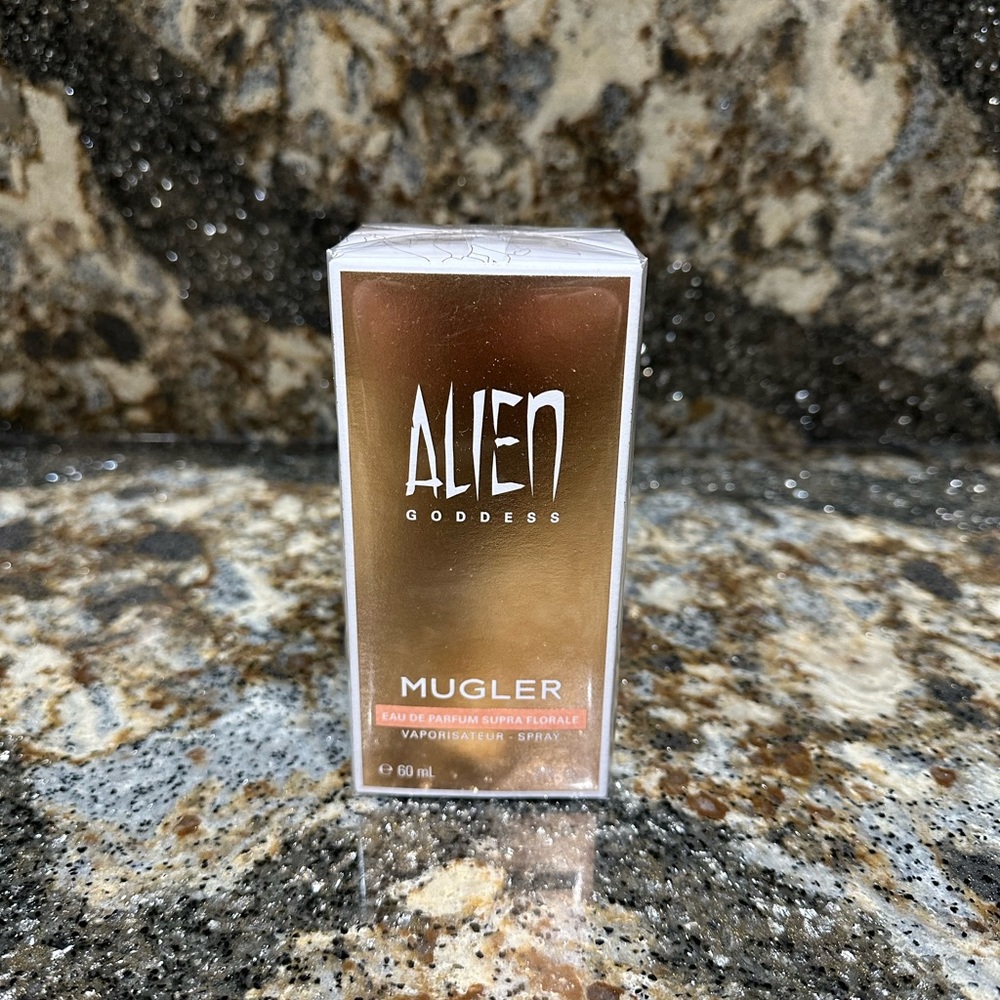 NIB MUGLER ALIEN GODDESS
SUPRA FLORALE EAU DE PARFUM 2 FL OZ 60 ML NEW